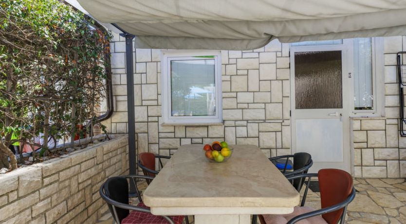 Photo of Nika Apartment 5