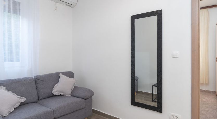 Photo of Vesela Apartment 4