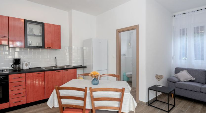 Photo of Vesela Apartment 4