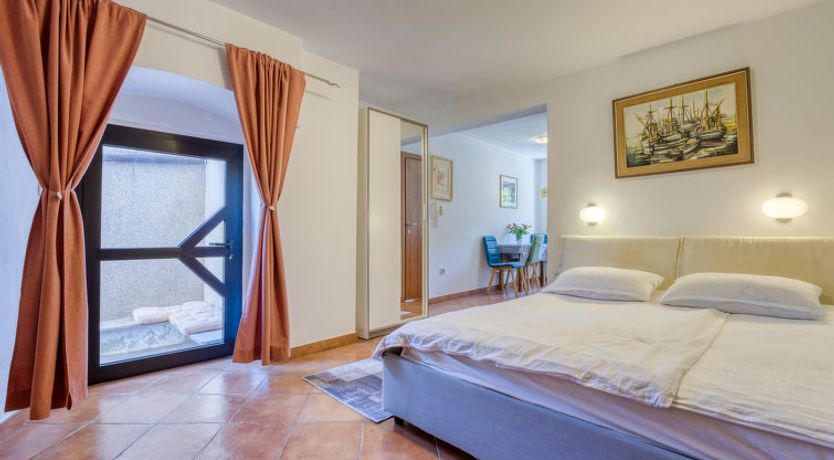 Photo of Lovrano Apartment 2