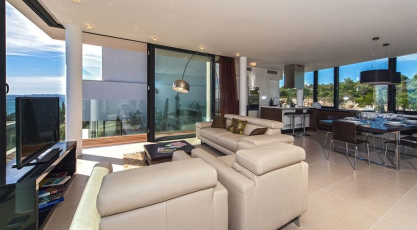 Photo of Golden Ray Apartment 3