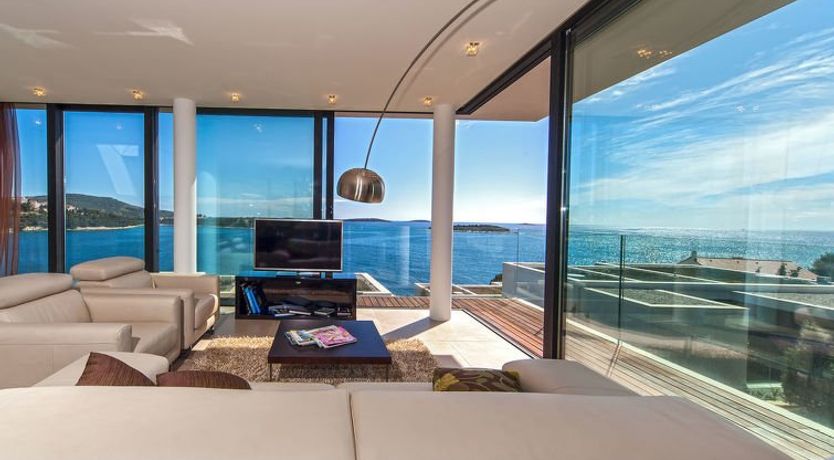 Photo of Golden Ray Apartment 3