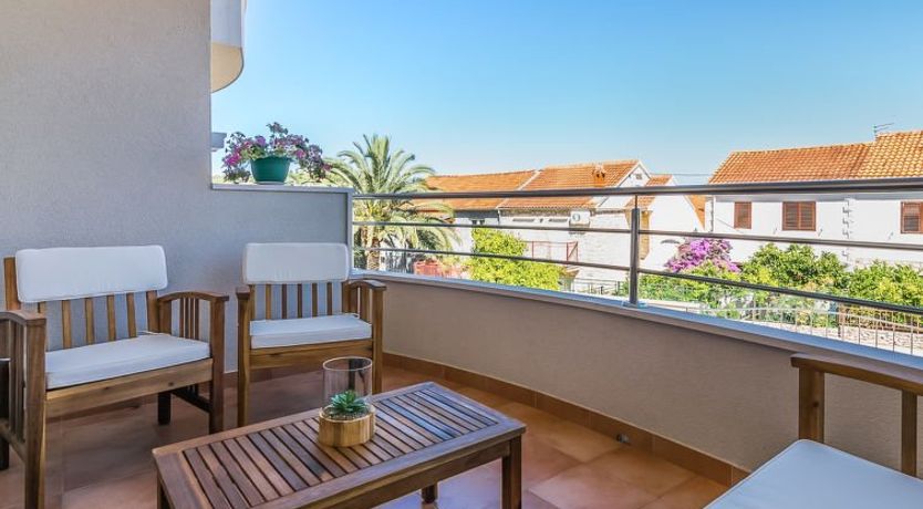 Photo of Villa 2 Pools