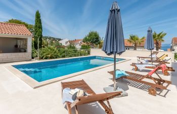 Villa 2 Pools Holiday Home