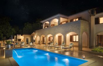 Villa Marina I Holiday Home