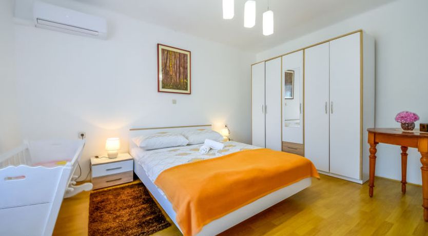 Photo of Dedina srića