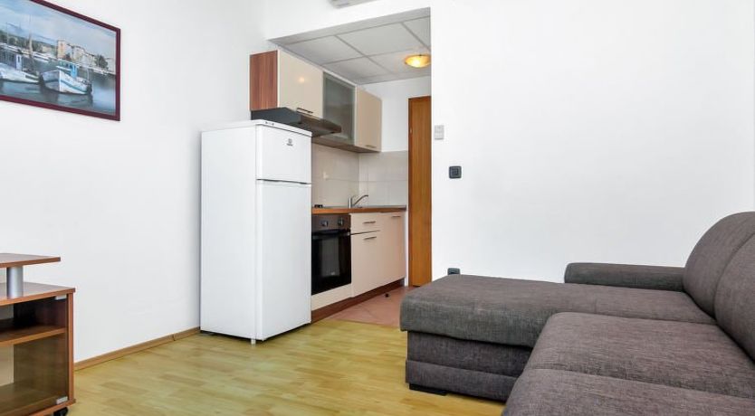 Photo of Rubin Apartment 8