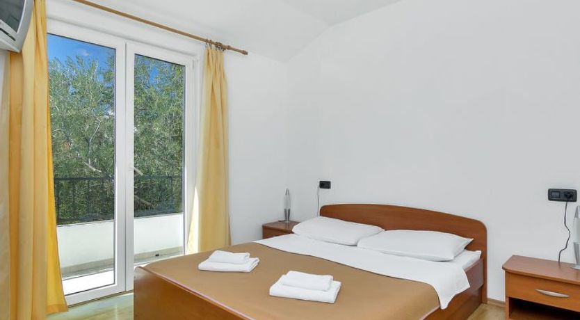 Photo of Rubin Apartment 8