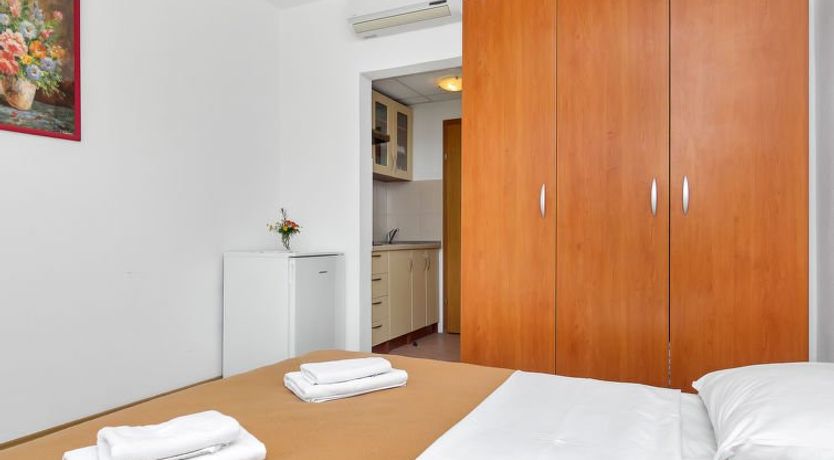 Photo of Rubin Apartment 13