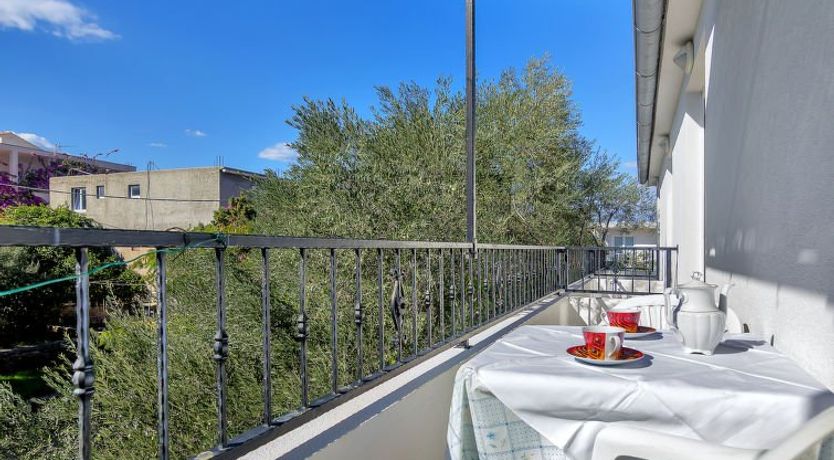 Photo of Rubin Apartment 13