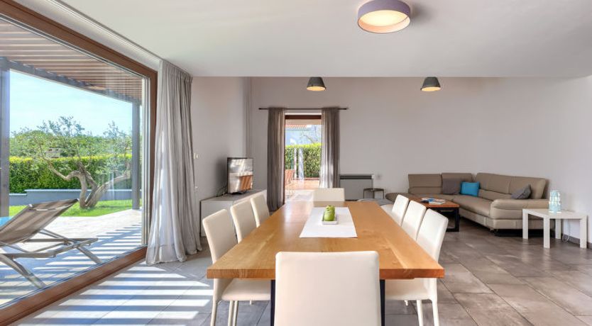 Photo of Luna Bianca