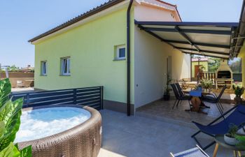 Branka Holiday Home