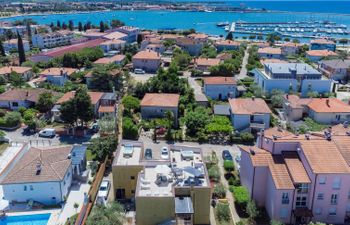 Villa Alpa Apartment 3 Holiday Home