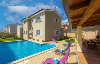 Villa Zara Holiday Home