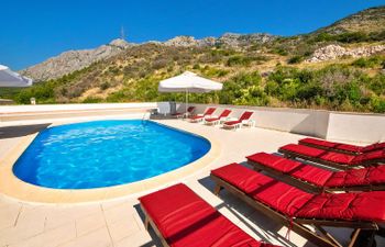 Meridiana Apartment 4 Holiday Home