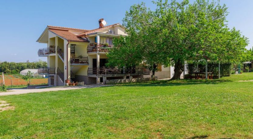 Photo of Vesela Apartment 4