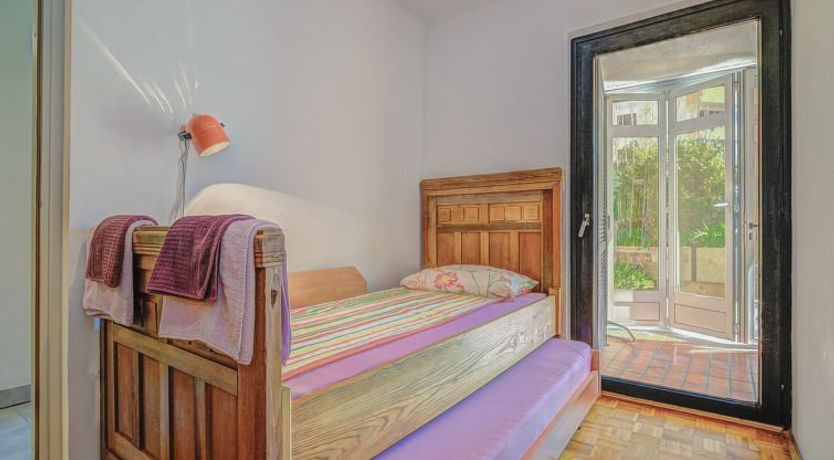 Photo of Iris Croatica