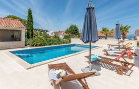 Photo of villa-2-pools-apartment-4