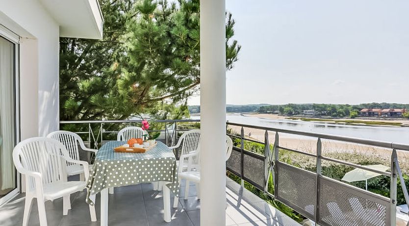 Photo of Les Pinasses Holiday Home 2