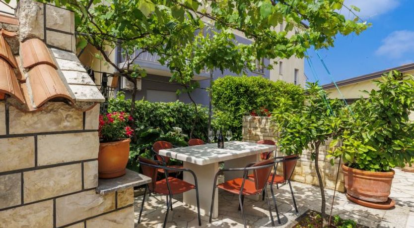 Photo of Nika Apartment 12