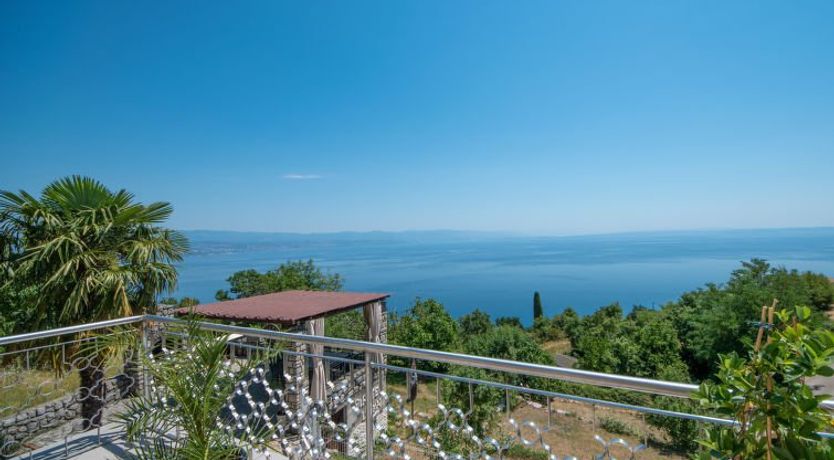 Photo of La Mer Apartment 2