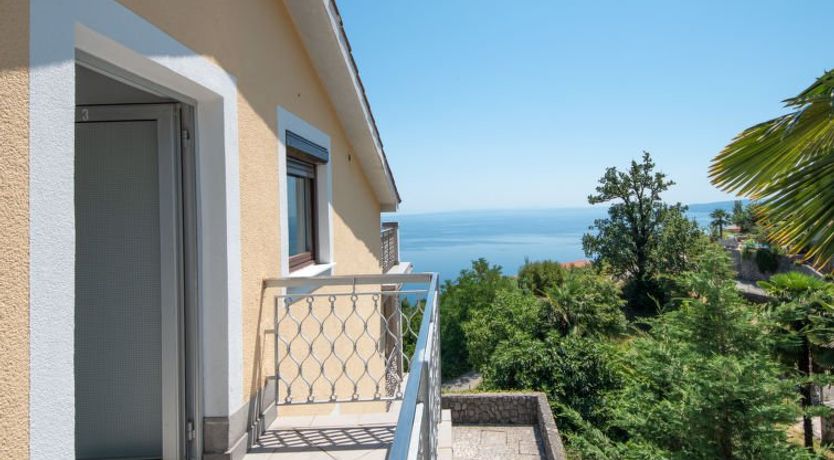 Photo of La Mer Apartment 3