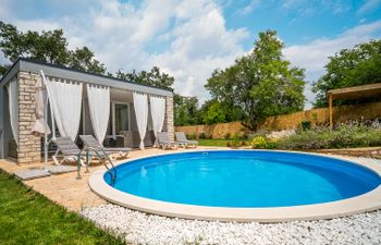 Ofelia Holiday Home