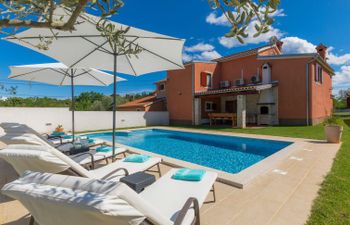 Villa Prisedi Holiday Home