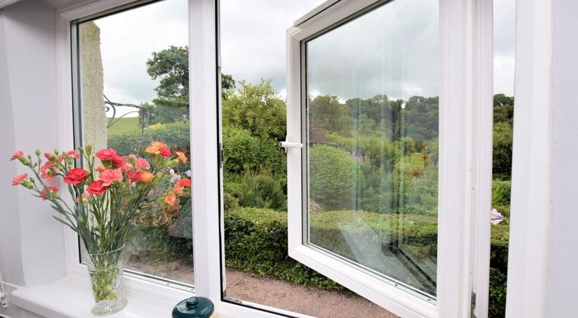 Photo of 2 Bed in Shillingford