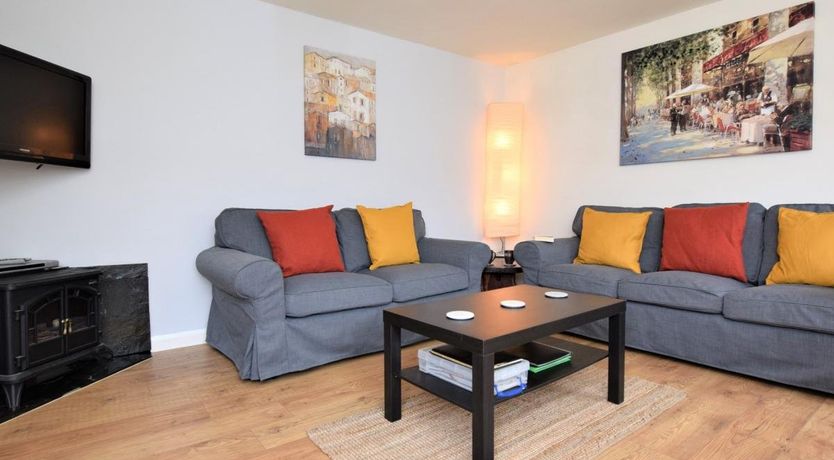 Photo of 2 Bed in Shillingford