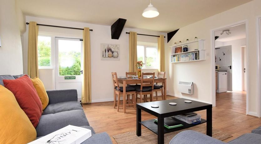 Photo of 2 Bed in Shillingford