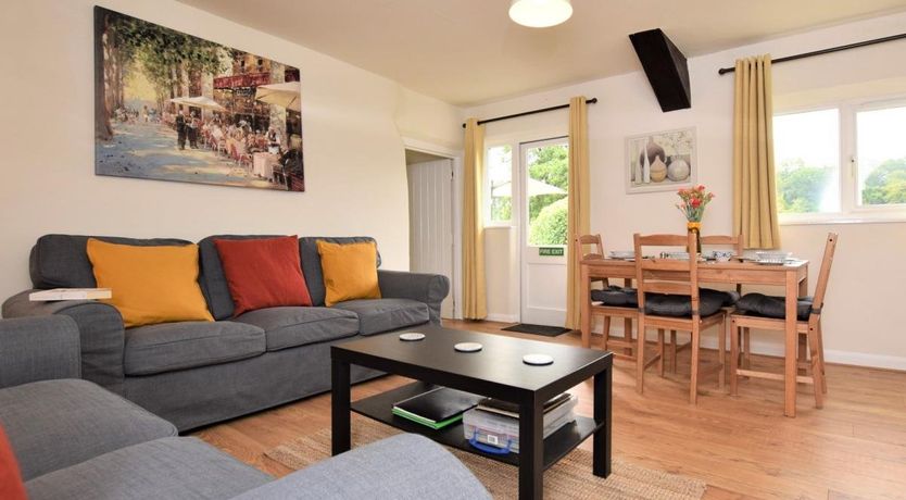 Photo of 2 Bed in Shillingford