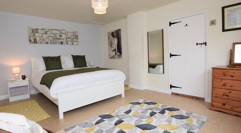 Photo of 2 Bed in Shillingford