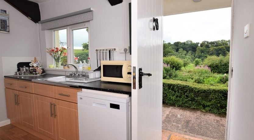 Photo of 2 Bed in Shillingford