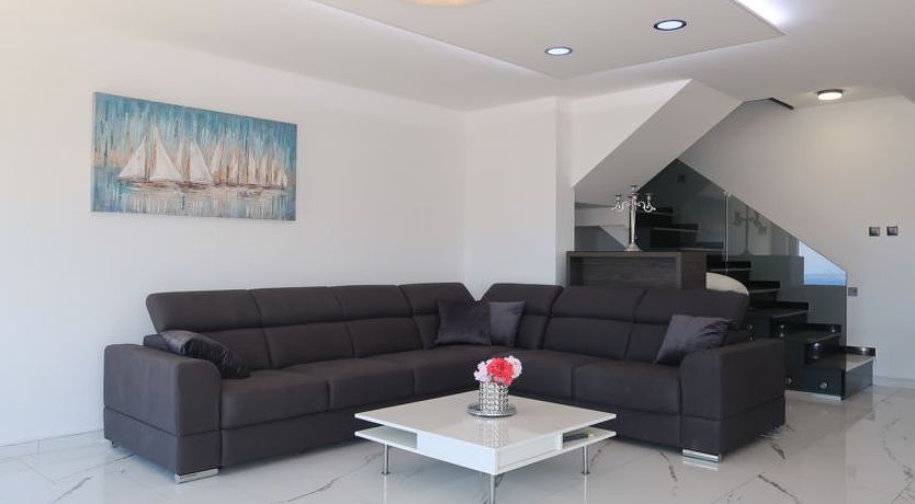 Photo of Emili & Elias