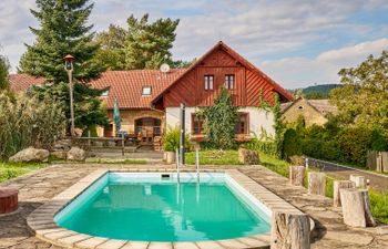 Lika Holiday Home