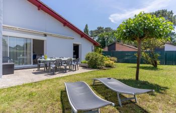 Les Trounques Holiday Home