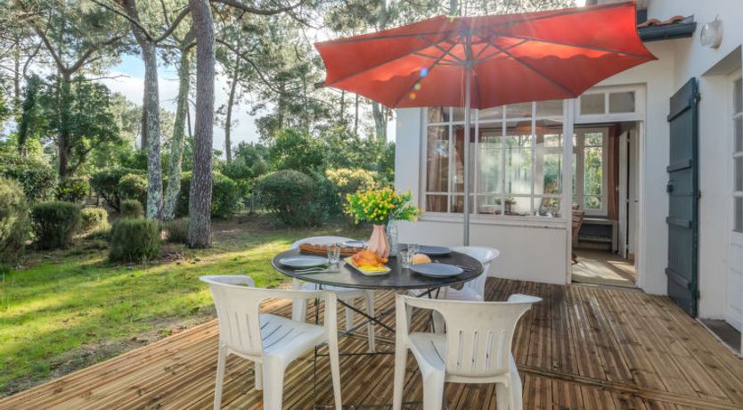 Photo of Les Bruyères