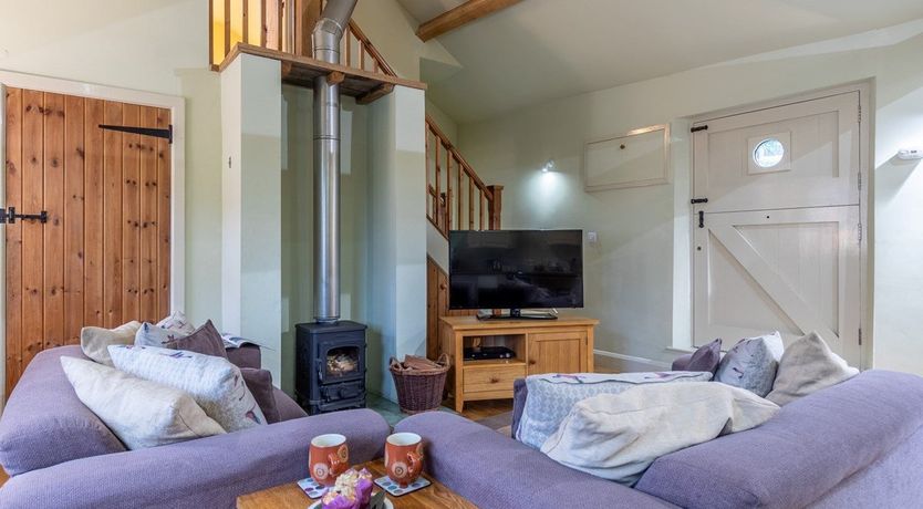 Photo of 2 Bed in Axminster