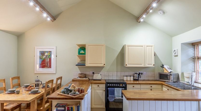 Photo of 2 Bed in Axminster