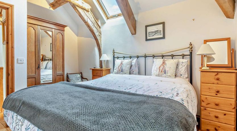 Photo of 3 Bed in Iddesleigh