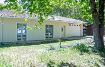 Laouchet Holiday Home