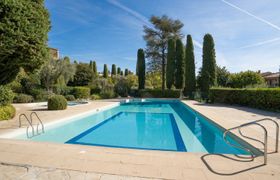 Photo of loree-de-vence