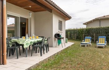 Cantegrit Holiday Home