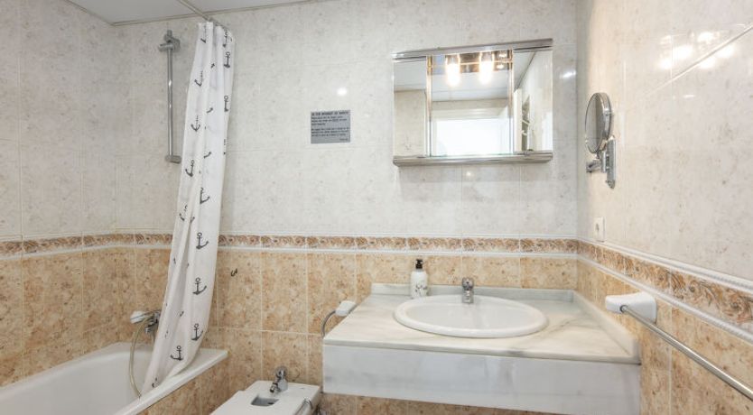 Photo of Lorcrimar Apartment 3