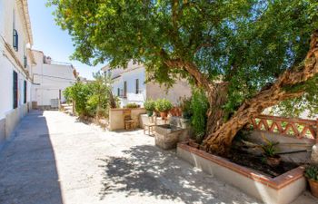 Patio de las Granadas Holiday Home