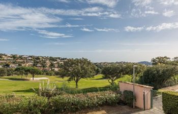 Les Maisons du Golf Holiday Home