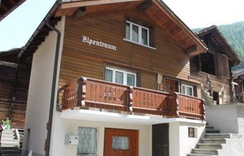 Alpentraum Holiday Home