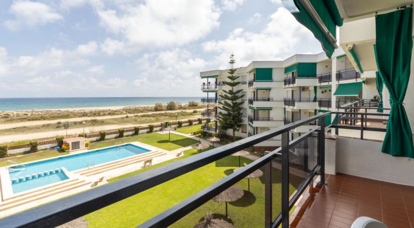 Photo of Constel·lació