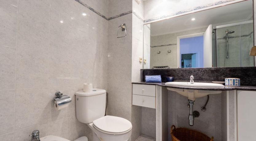 Photo of Constel·lació